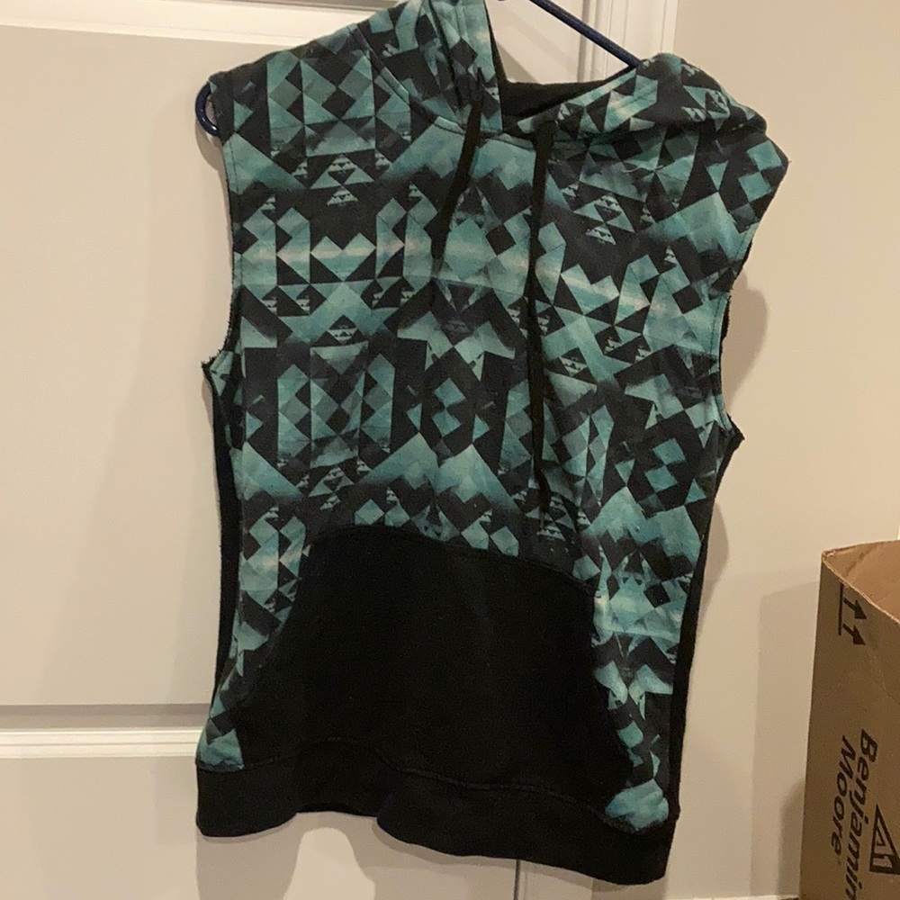 Carbon Brand Hooded Sleeveless Vest! - Picture 1 of 5